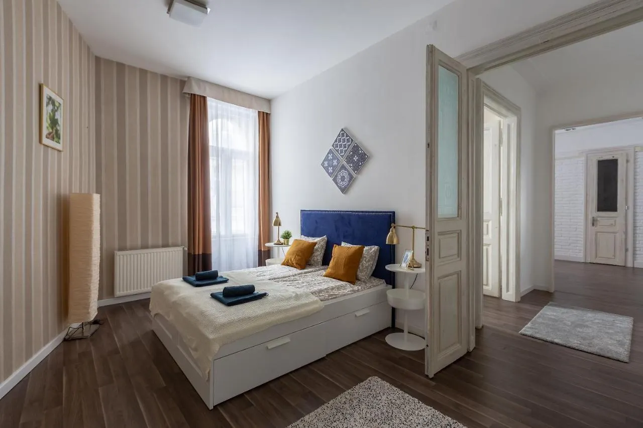 Apartment Vintage Downtown Home By Izabell Budapest