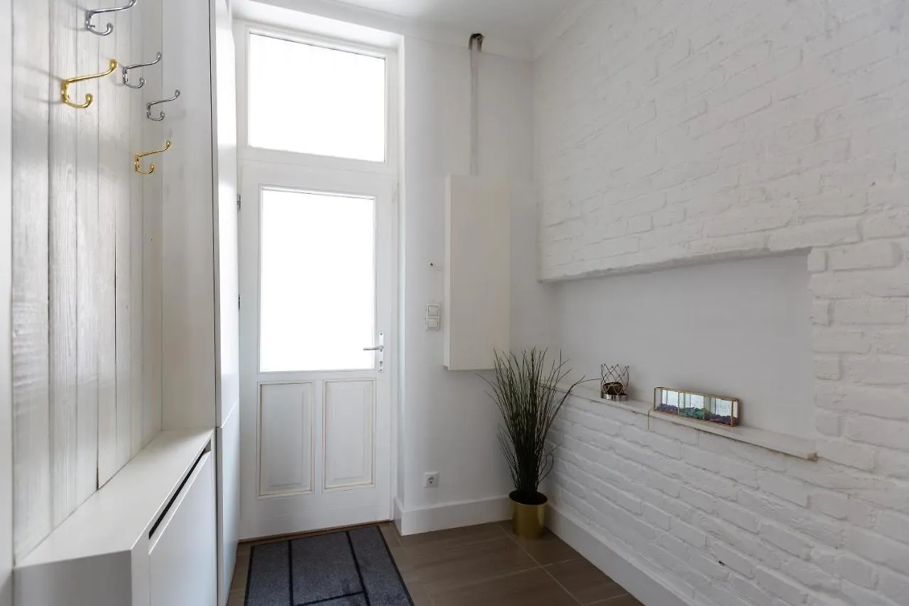 Vintage Downtown Home By Izabell Budapest Apartment